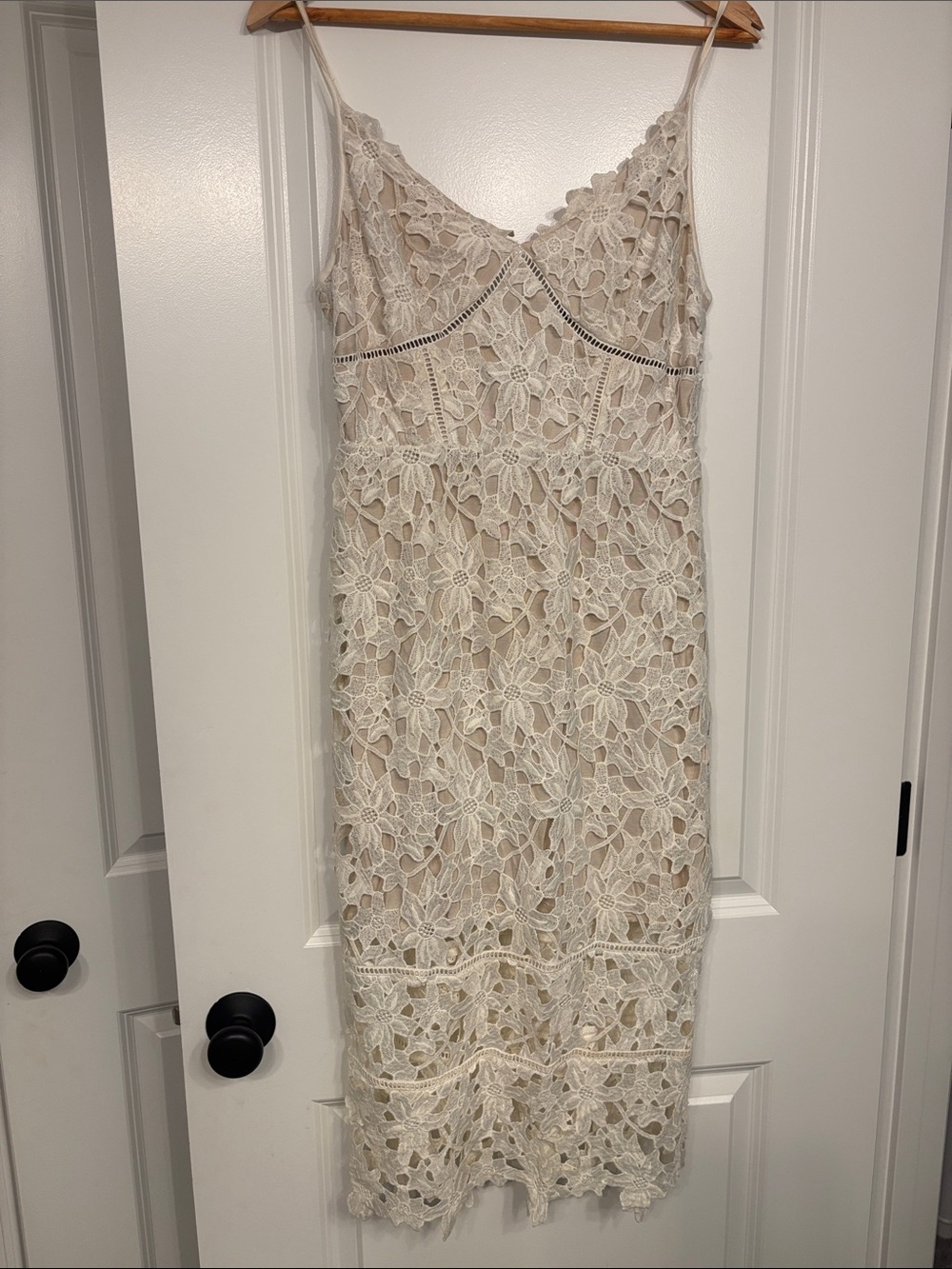 Matty M Cream Floral Lace Midi Dress